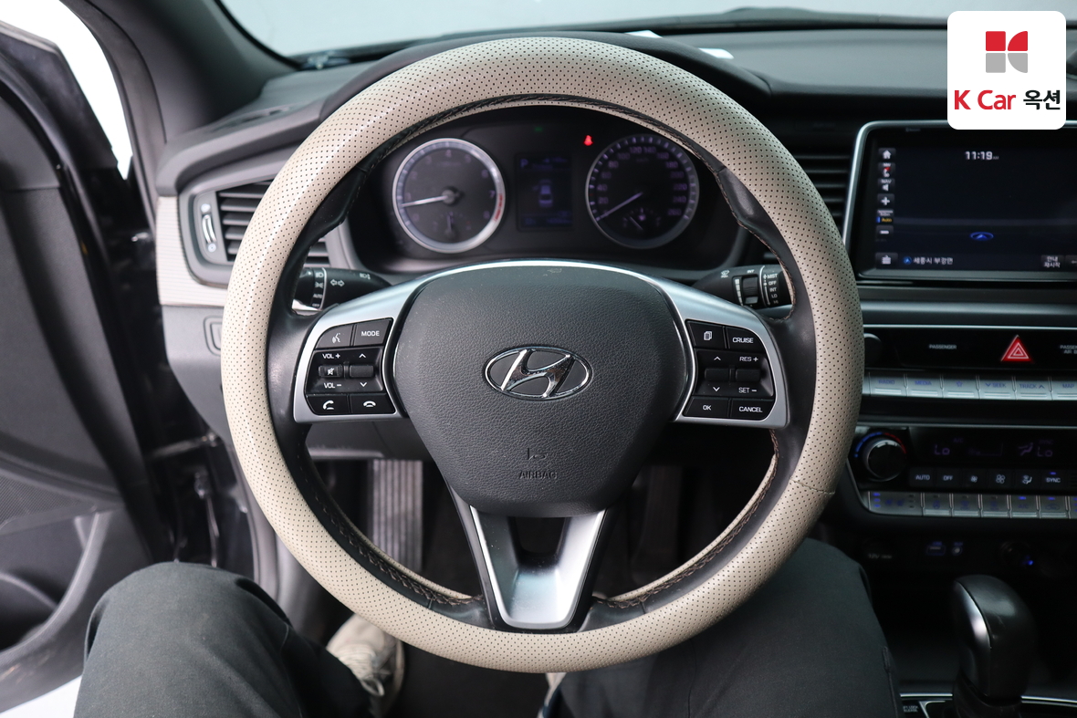 Hyundai Sonata - 10