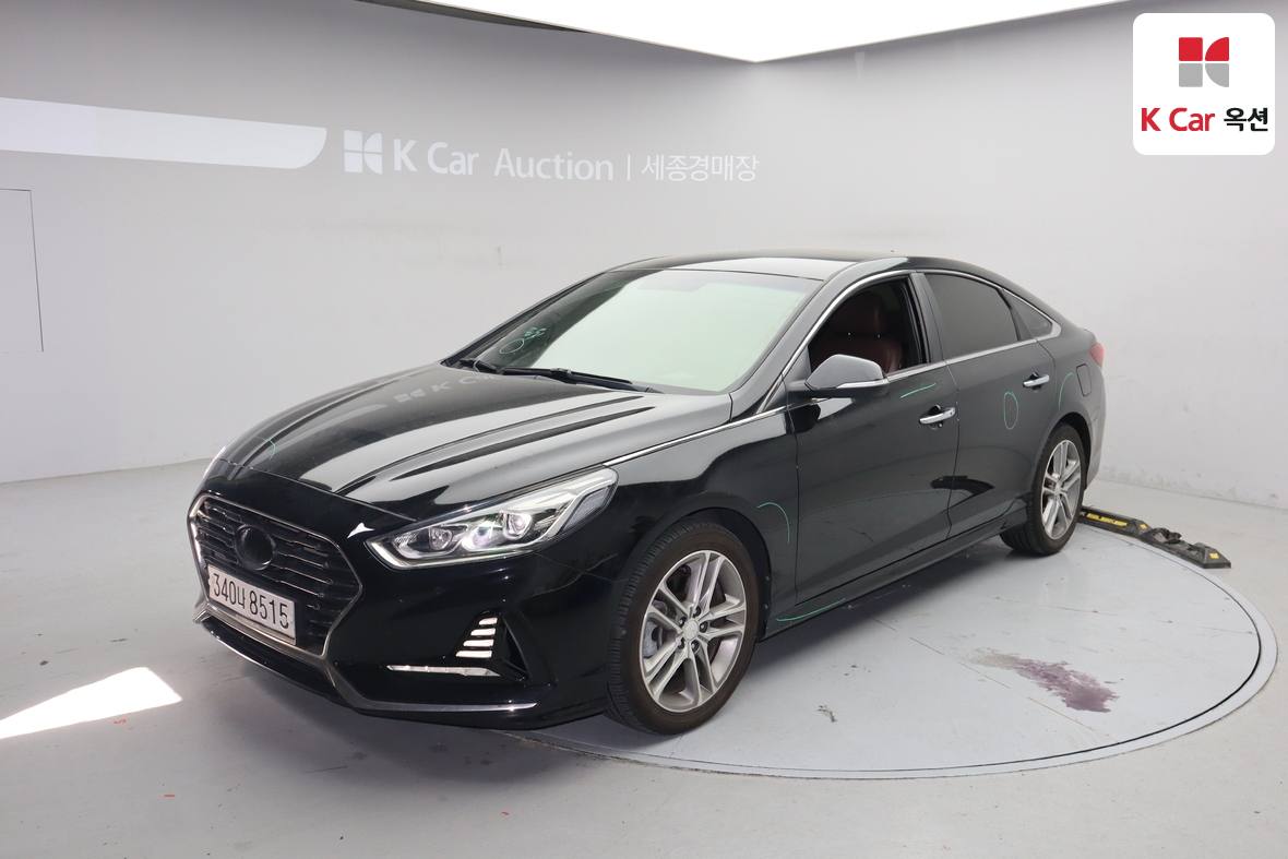 Hyundai Sonata - 1