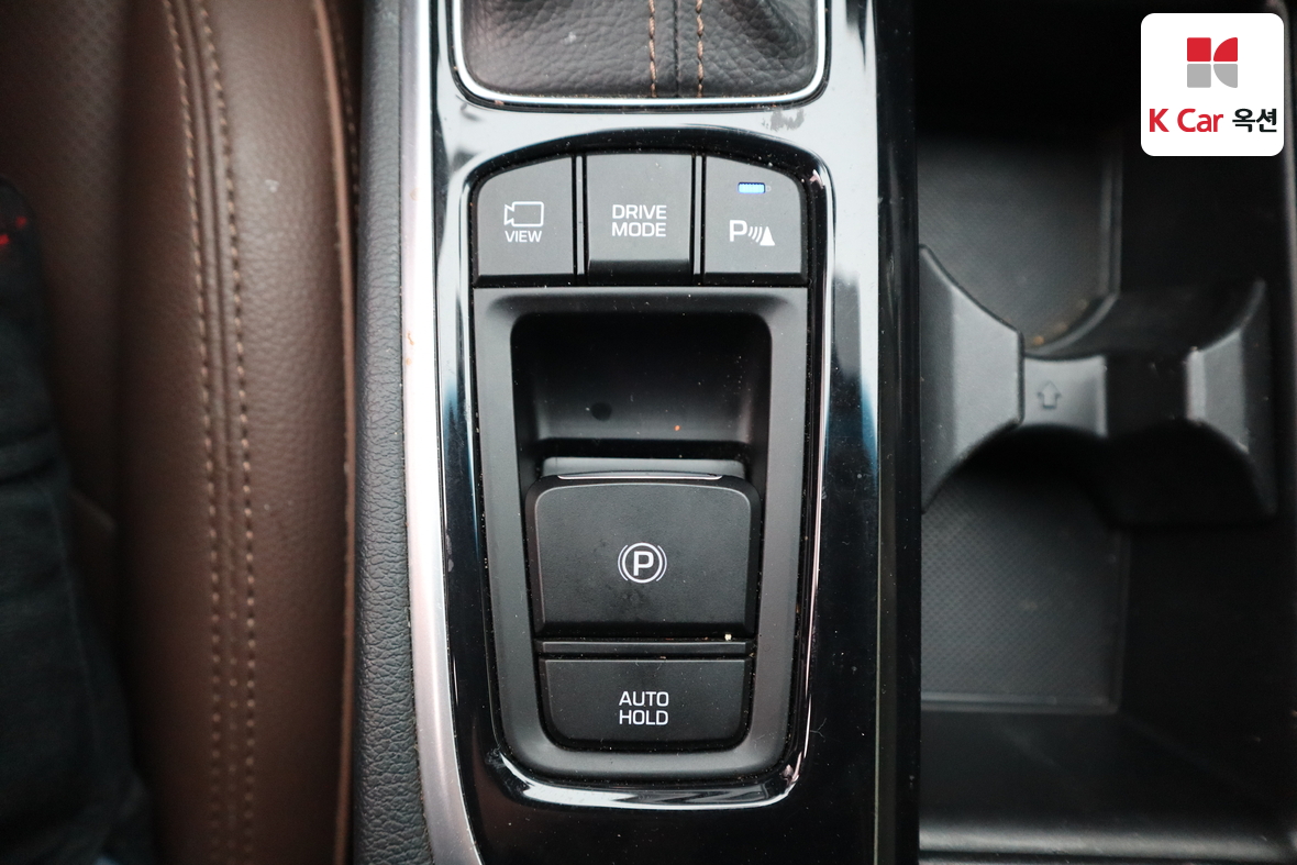 Hyundai Sonata - 16