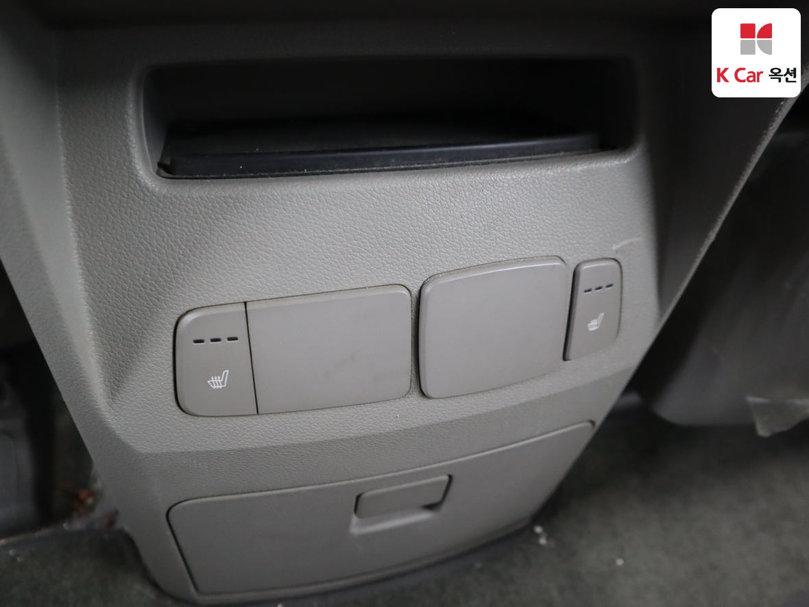 Kia New Carnival 2017 - Image 24