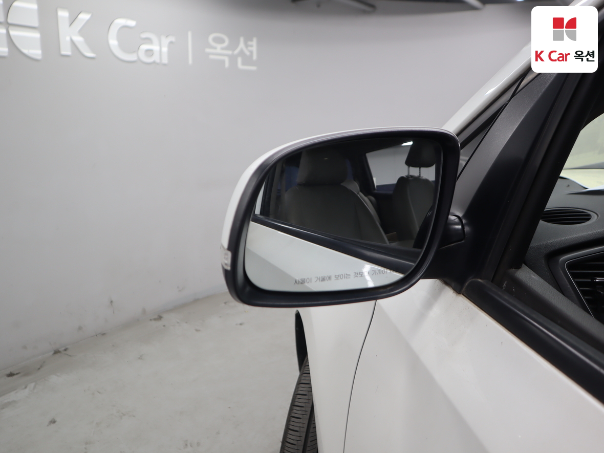 Kia New Carnival 2017 - Image 22