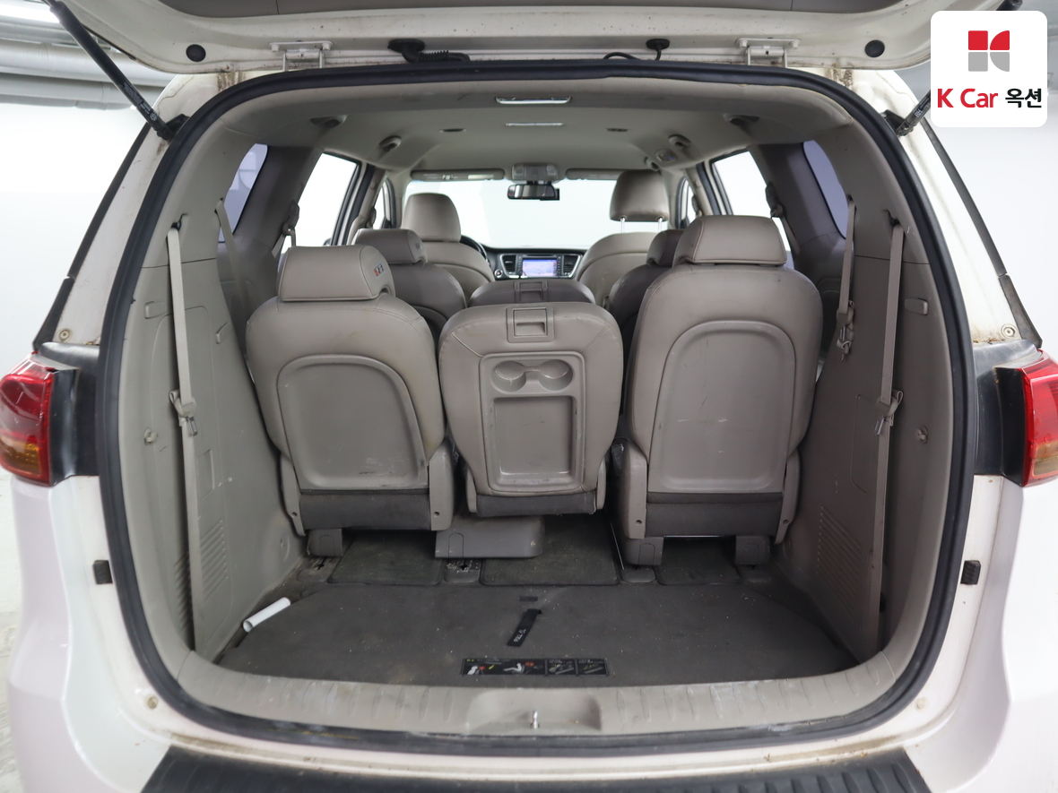 Kia New Carnival 2017 - Image 26