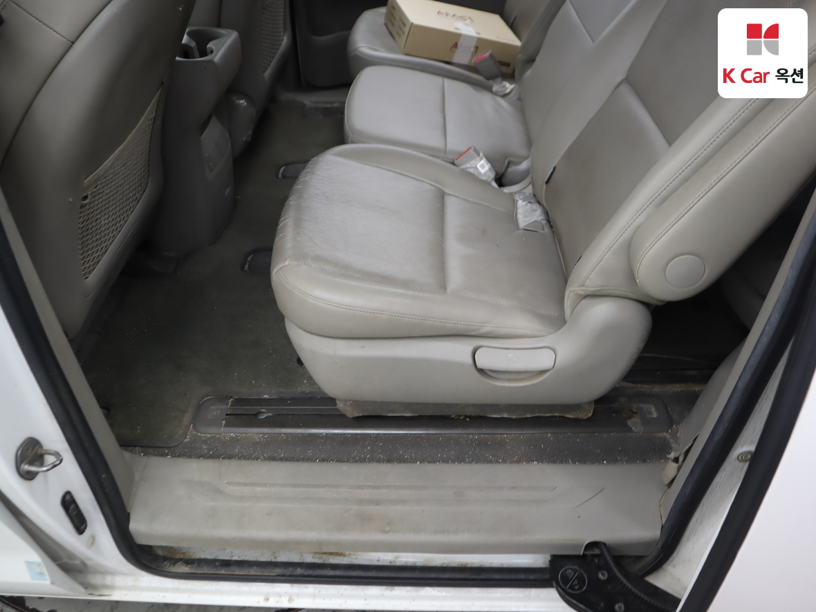 Kia New Carnival 2017 - Image 23