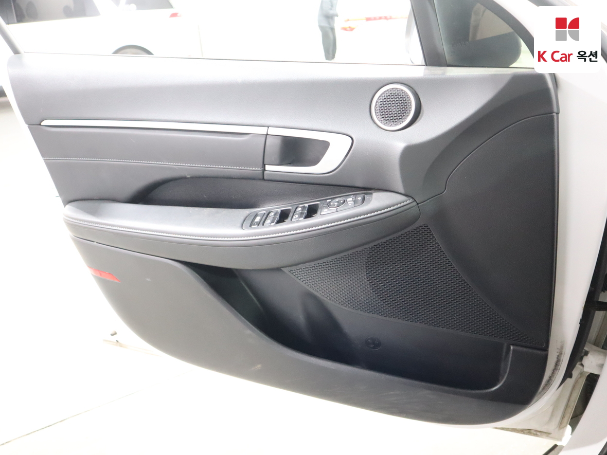 Hyundai Sonata 2023 - Image 8