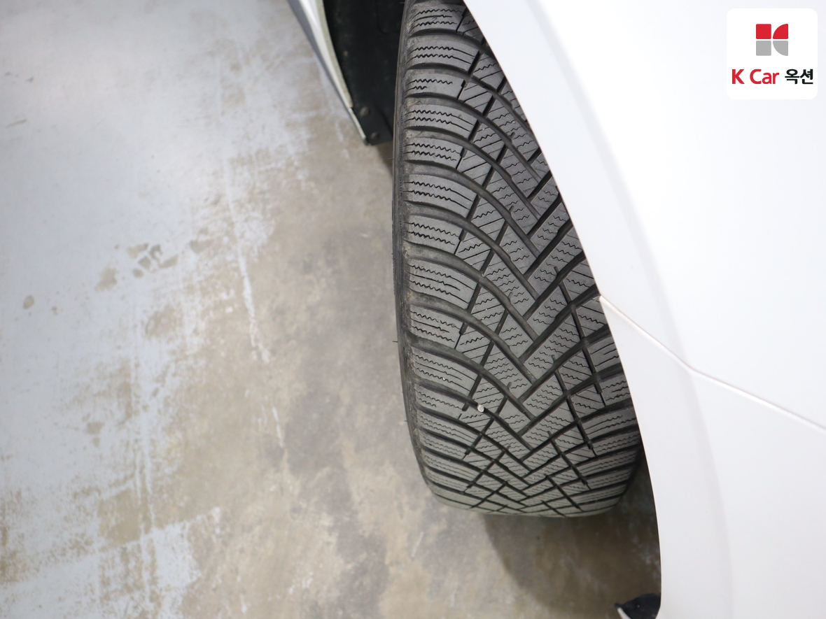 Hyundai Sonata 2023 - Image 30