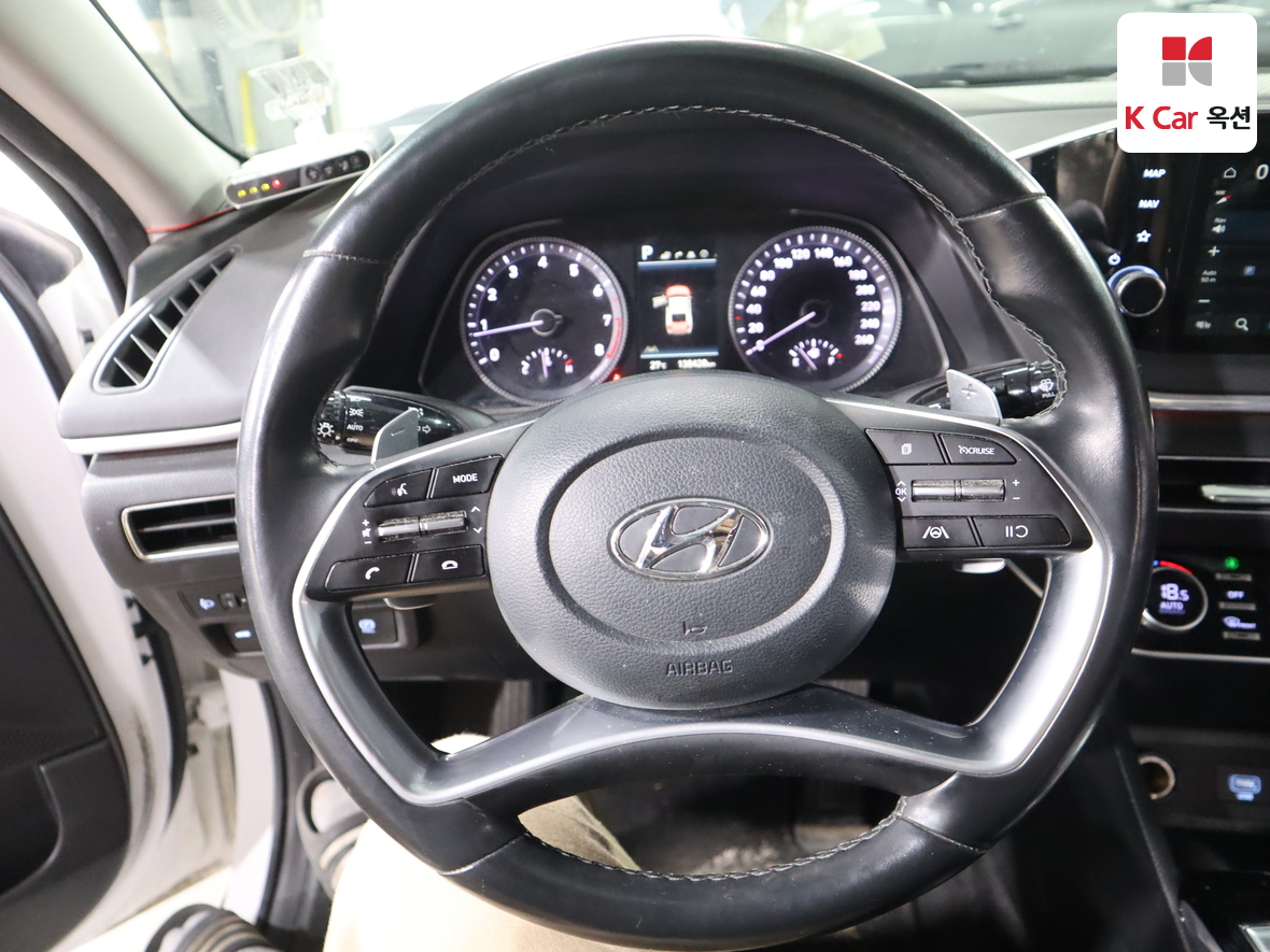 Hyundai Sonata 2023 - Image 10