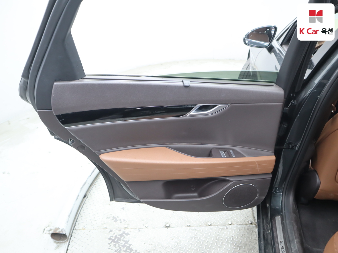 Genesis G80 2021 - Image 22