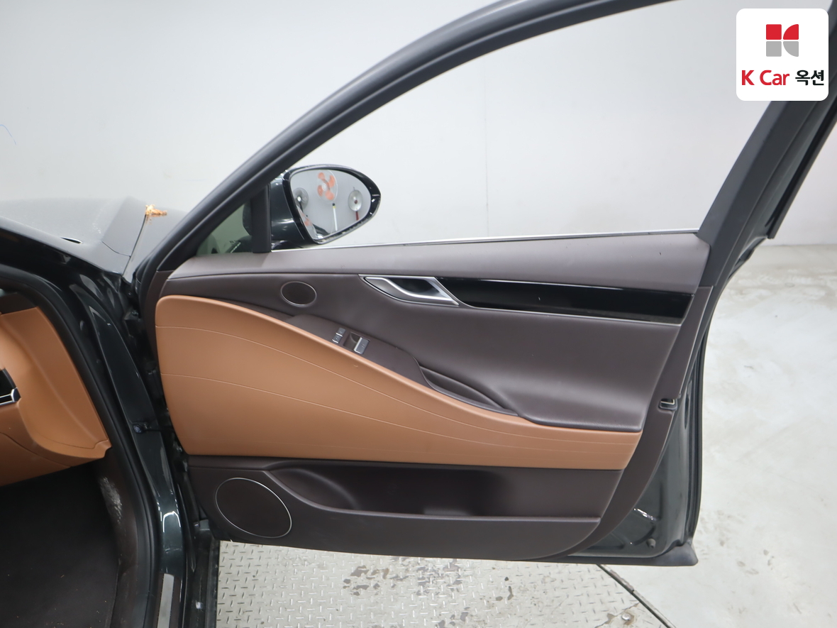 Genesis G80 2021 - Image 31