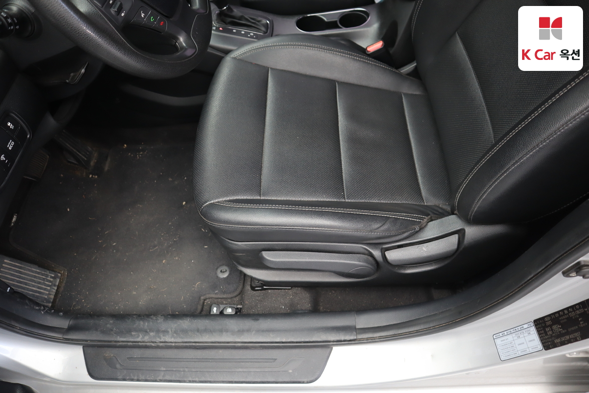 Kia K3 2015 - Image 18