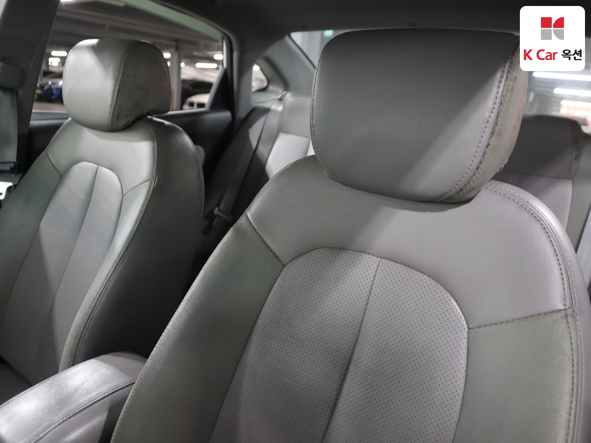 Hyundai Elantra 2008 - Image 20