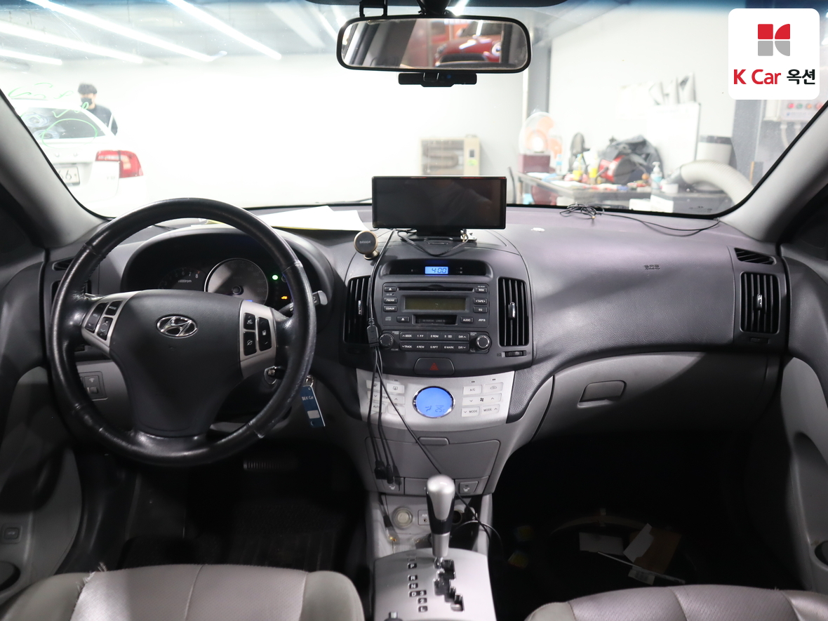 Hyundai Elantra 2008 - Image 3