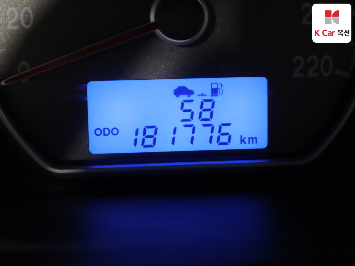 Hyundai Elantra 2008 - Image 4