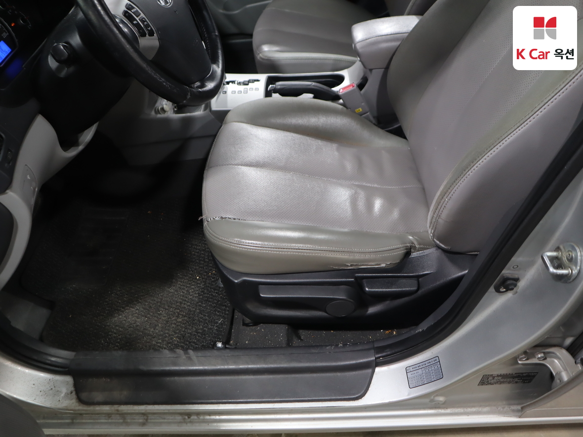 Hyundai Elantra 2008 - Image 18