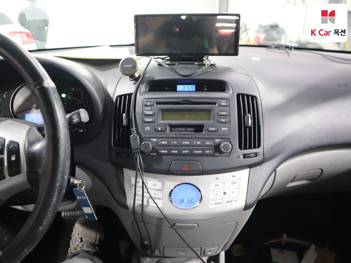 Hyundai Elantra 2008 - Image 6