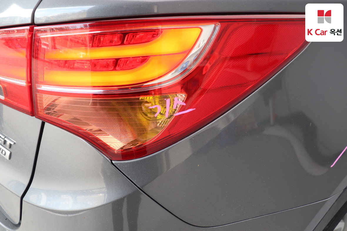 Hyundai Santa Fe - 37