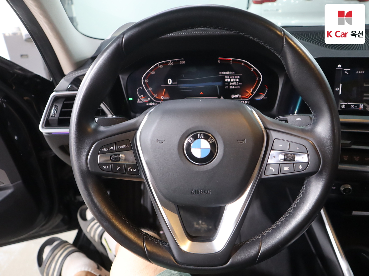 BMW 3 Series - 10