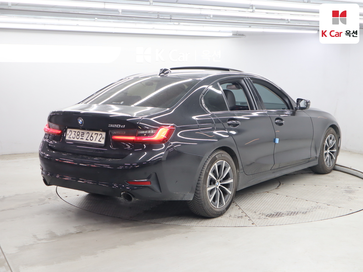 BMW 3 Series - 2