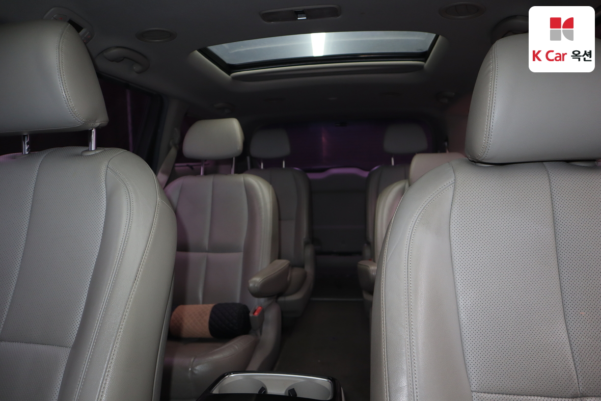 Kia New Carnival 2015 - Image 19