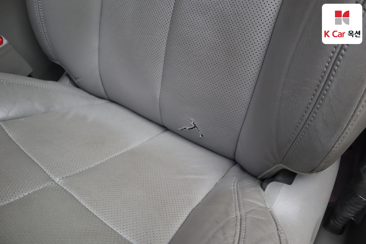 Kia New Carnival 2015 - Image 21