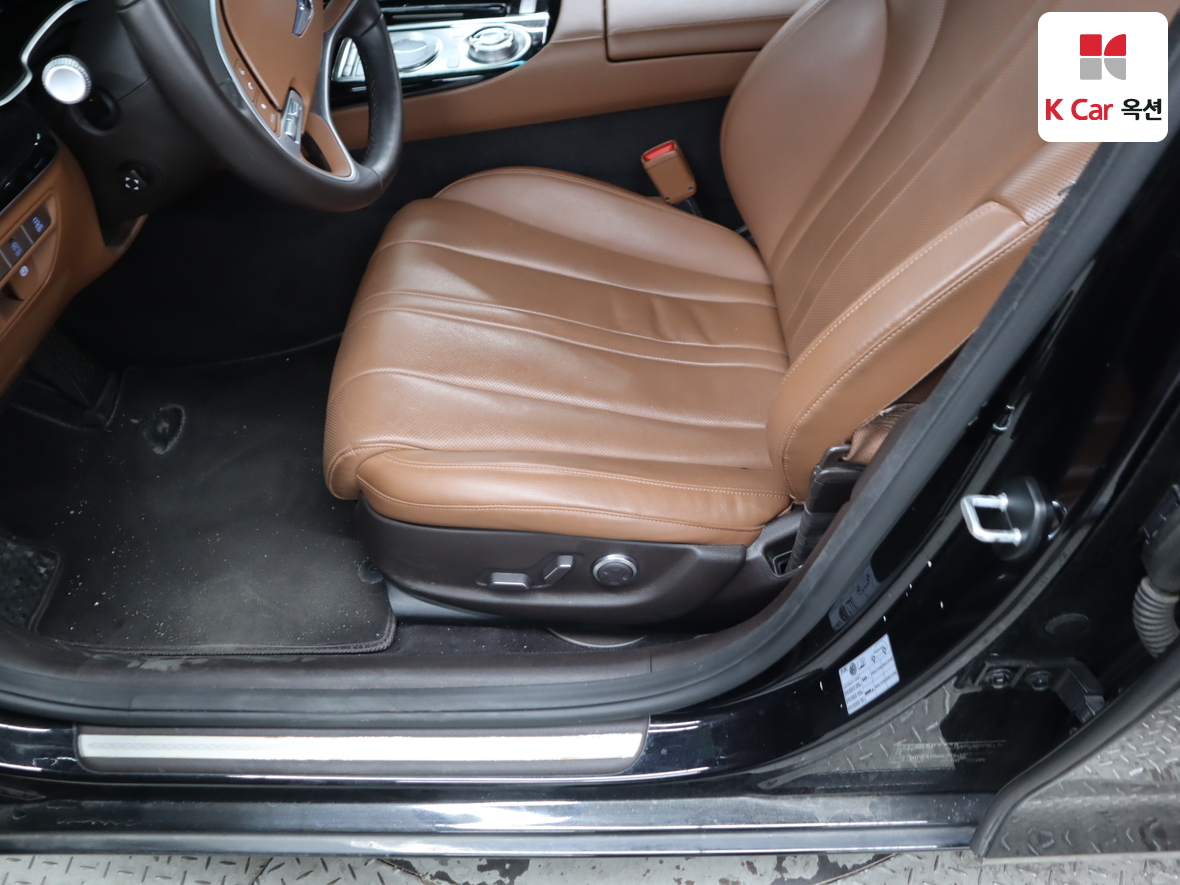 جينيسيس G80 2022 - صورة 18