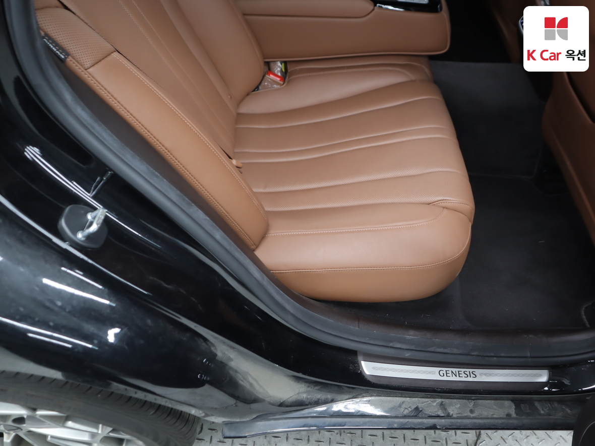 جينيسيس G80 2022 - صورة 30