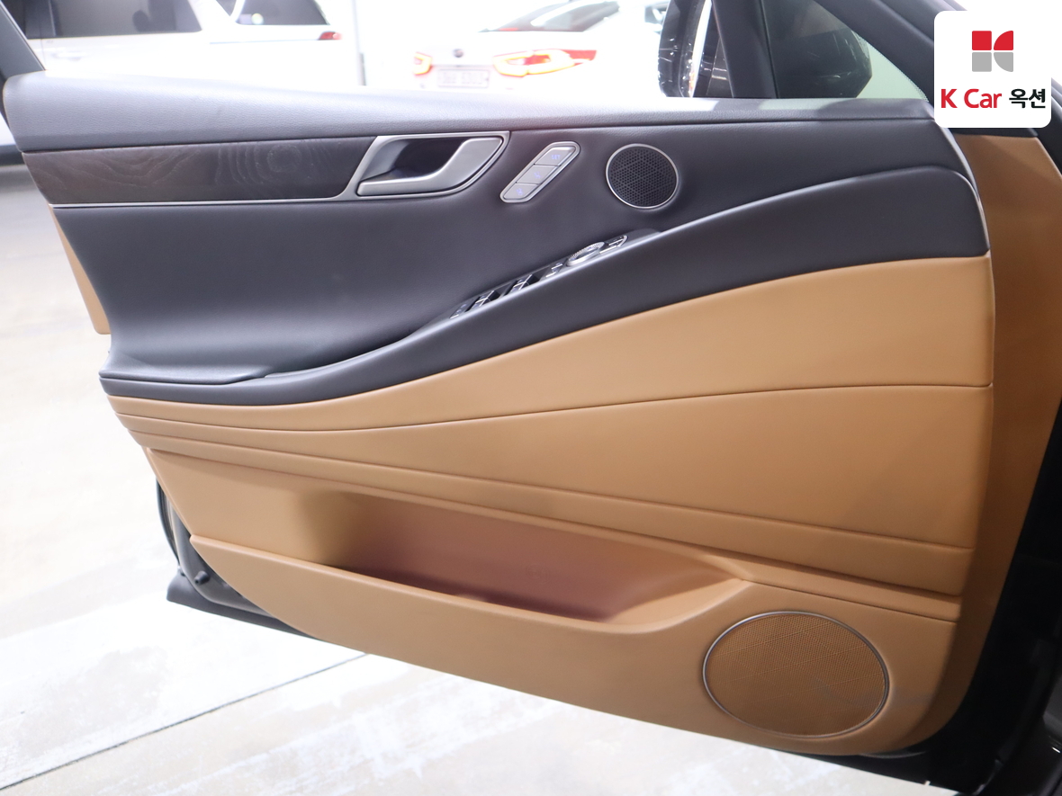 Genesis G80 2022 - Image 8