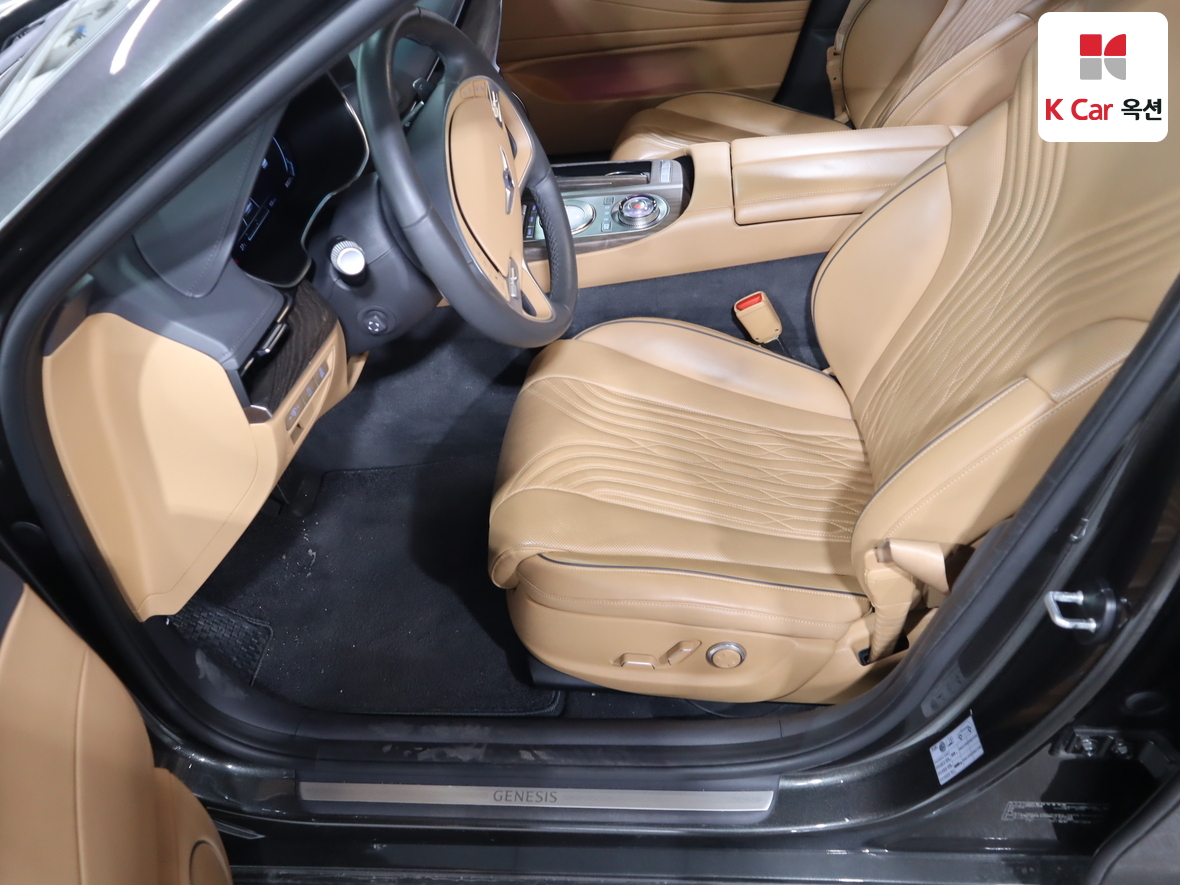 Genesis G80 2022 - Image 18