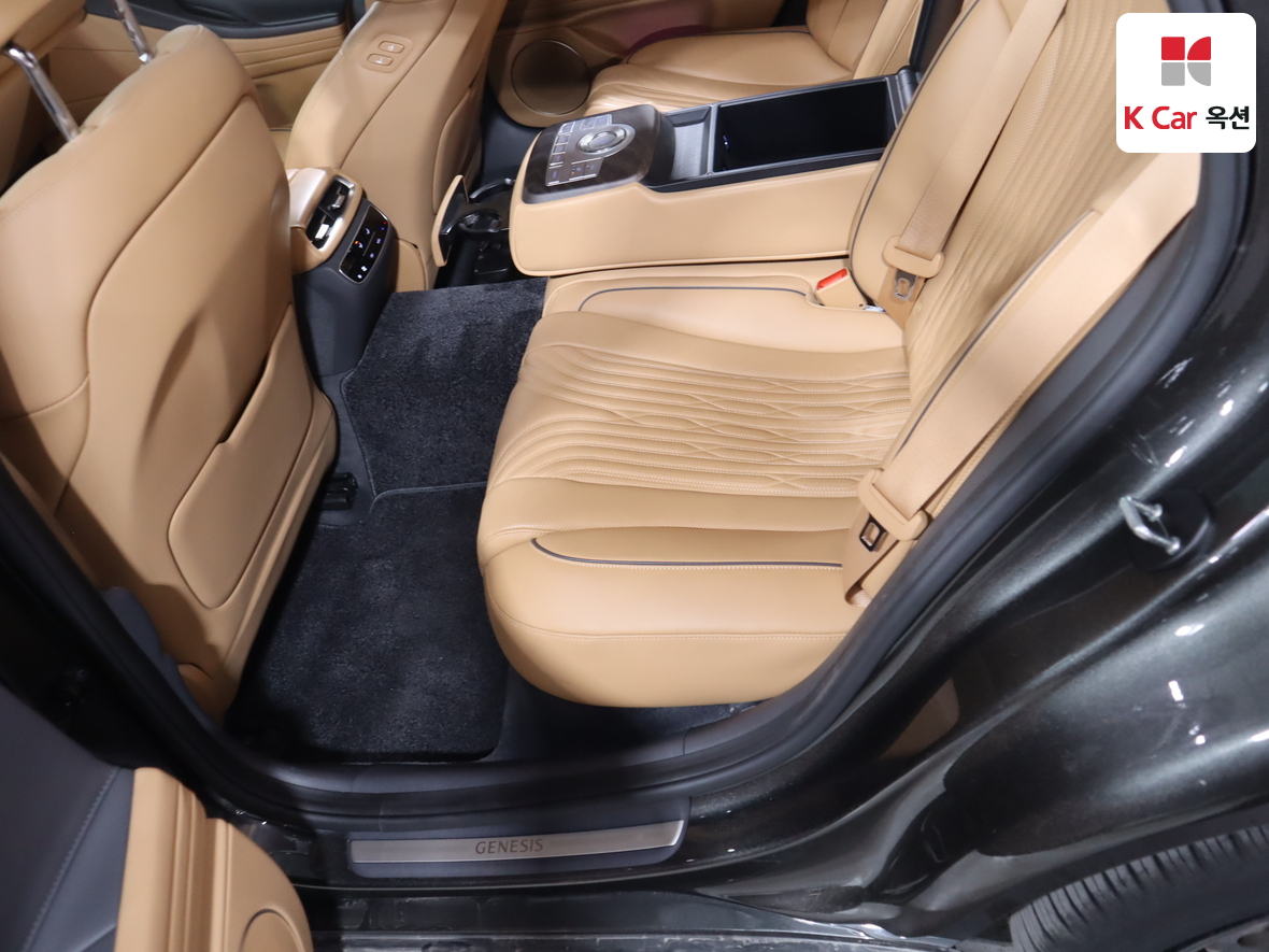 Genesis G80 2022 - Image 24