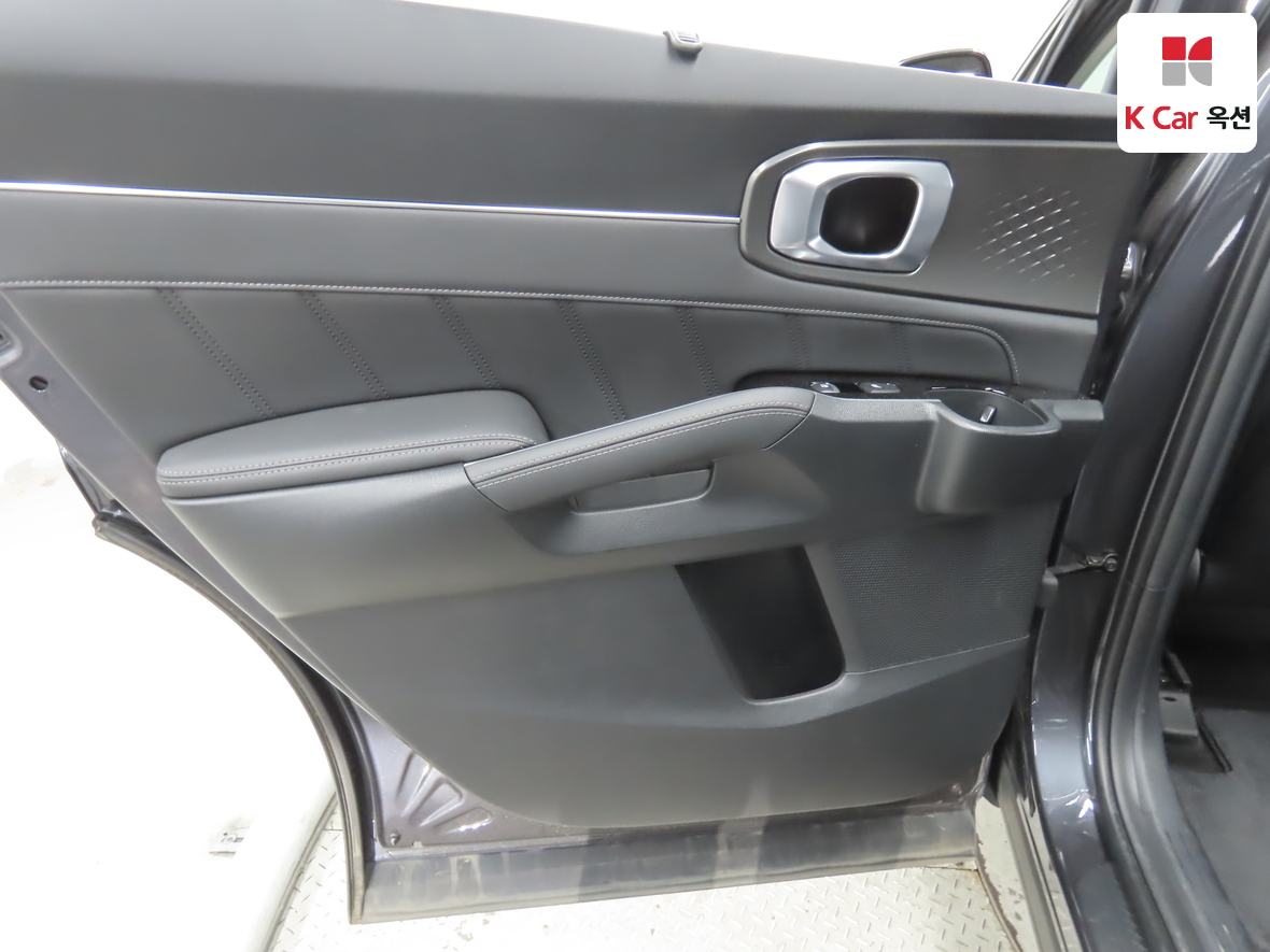 Kia Sorento 2023 - Image 22
