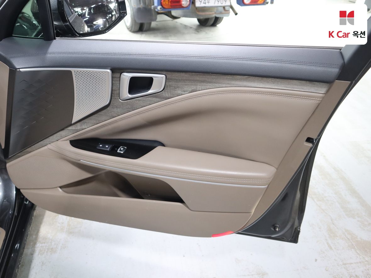 Kia K8 2023 - Image 28