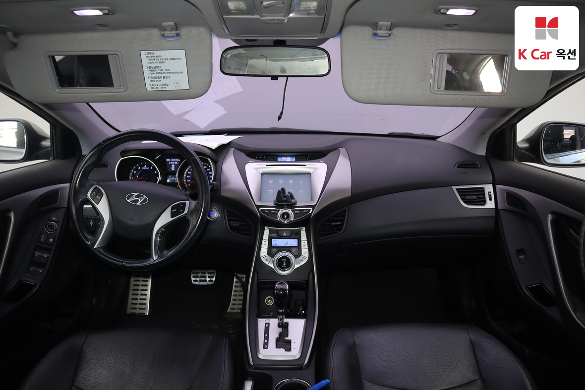 Hyundai Elantra 2012 - Image 3