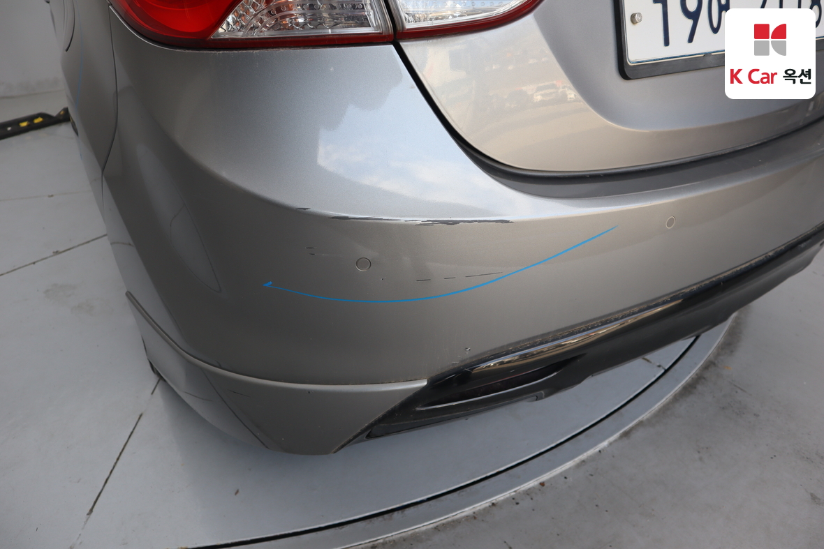 Hyundai Elantra 2012 - Image 40