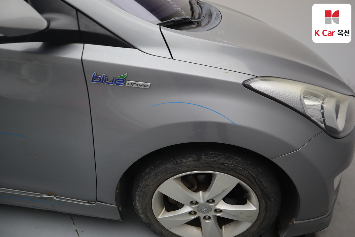 Hyundai Elantra 2012 - Image 35