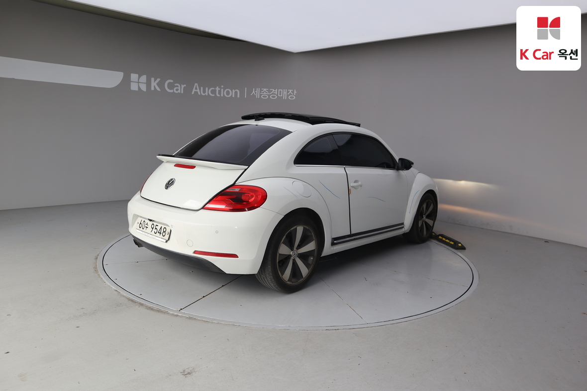 Volkswagen The Beetle - 2