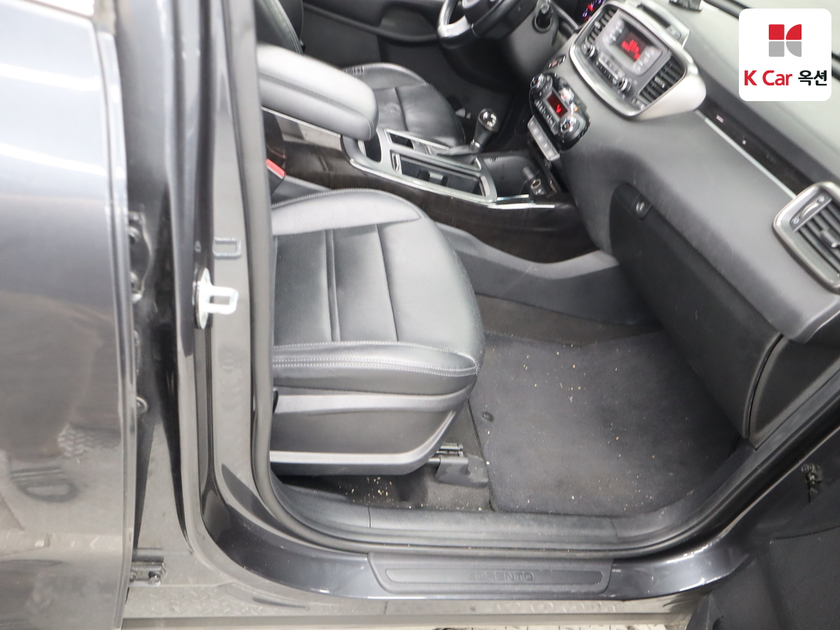 كيا سورينتو 2016 - صورة 30