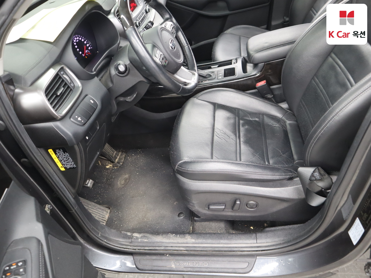 كيا سورينتو 2016 - صورة 18