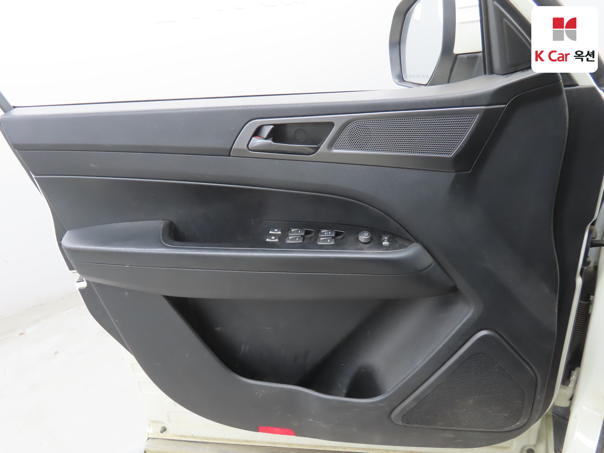 KG Mobility Rexton Sports 2022 - Image 8