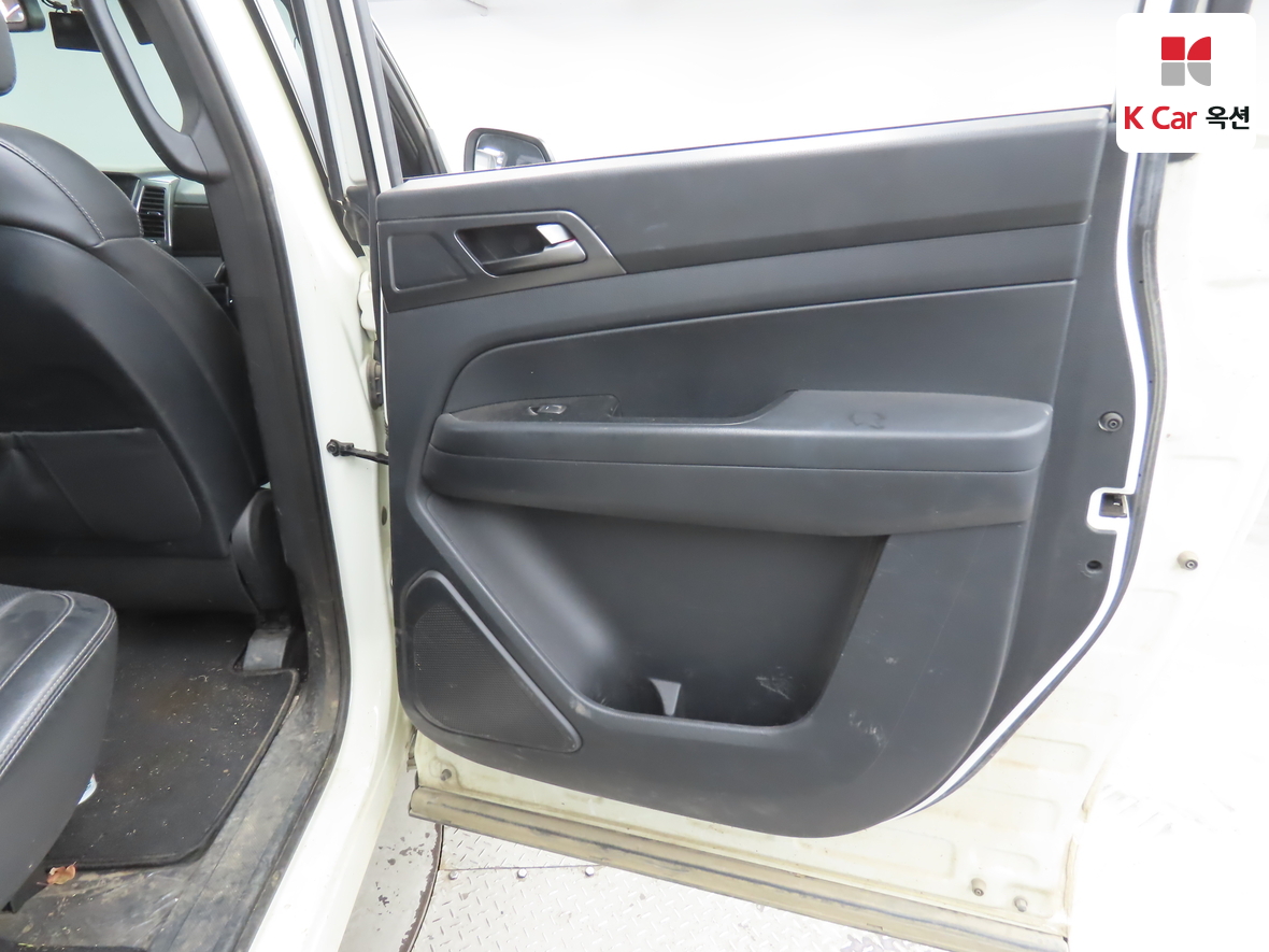 KG Mobility Rexton Sports 2022 - Image 27