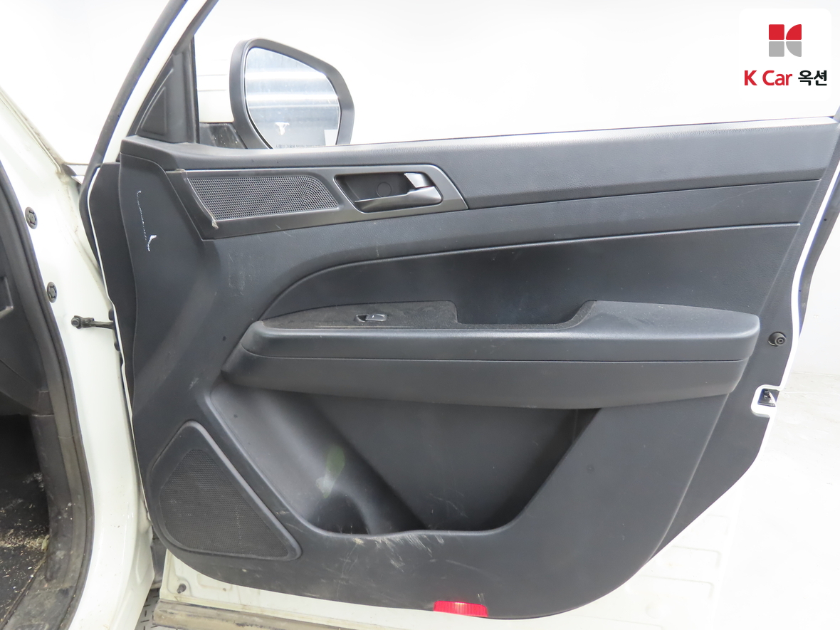 KG Mobility Rexton Sports 2022 - Image 29