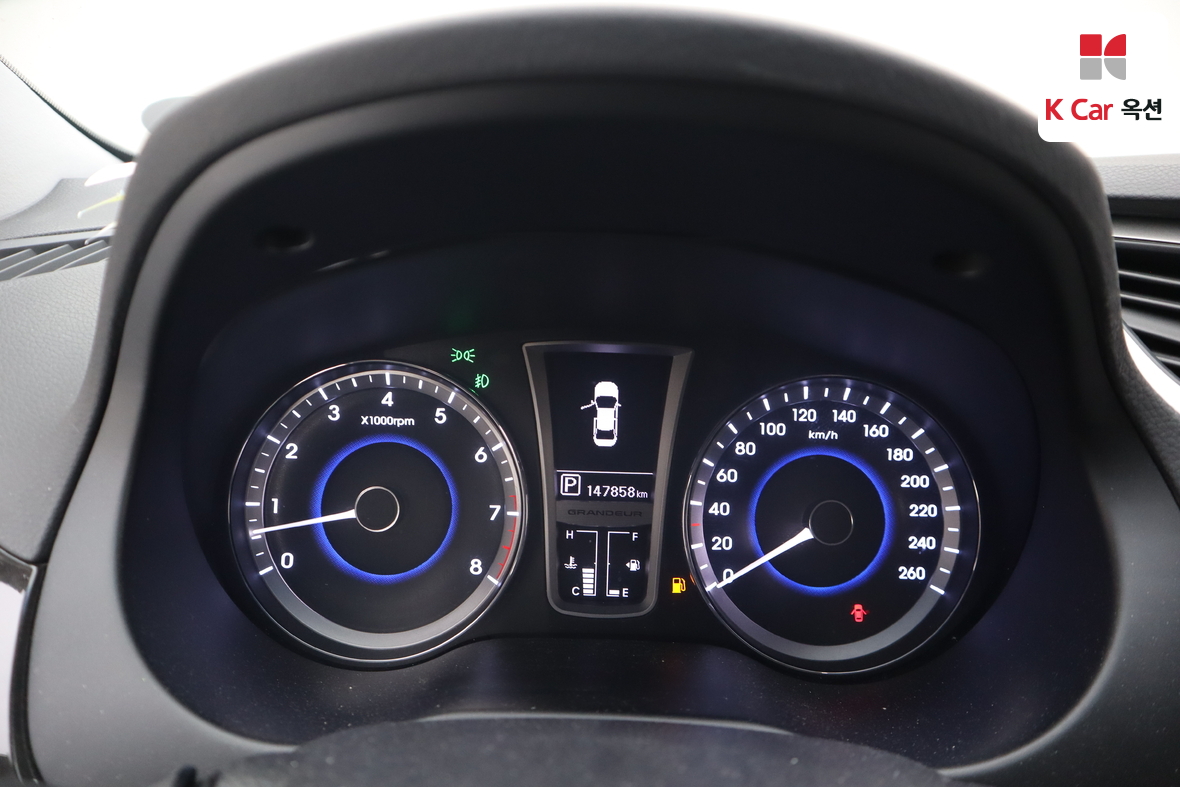 هيونداي أزيرا 2011 - صورة 5