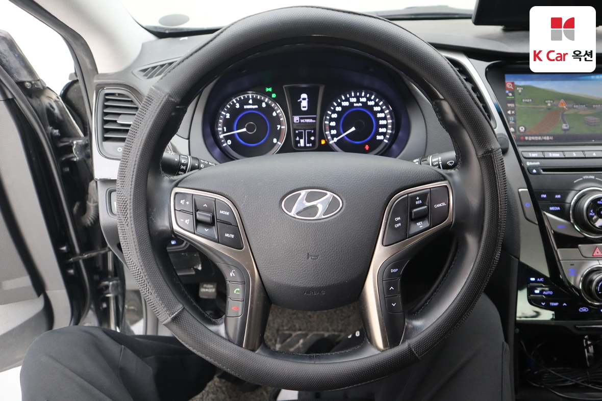 هيونداي أزيرا 2011 - صورة 10