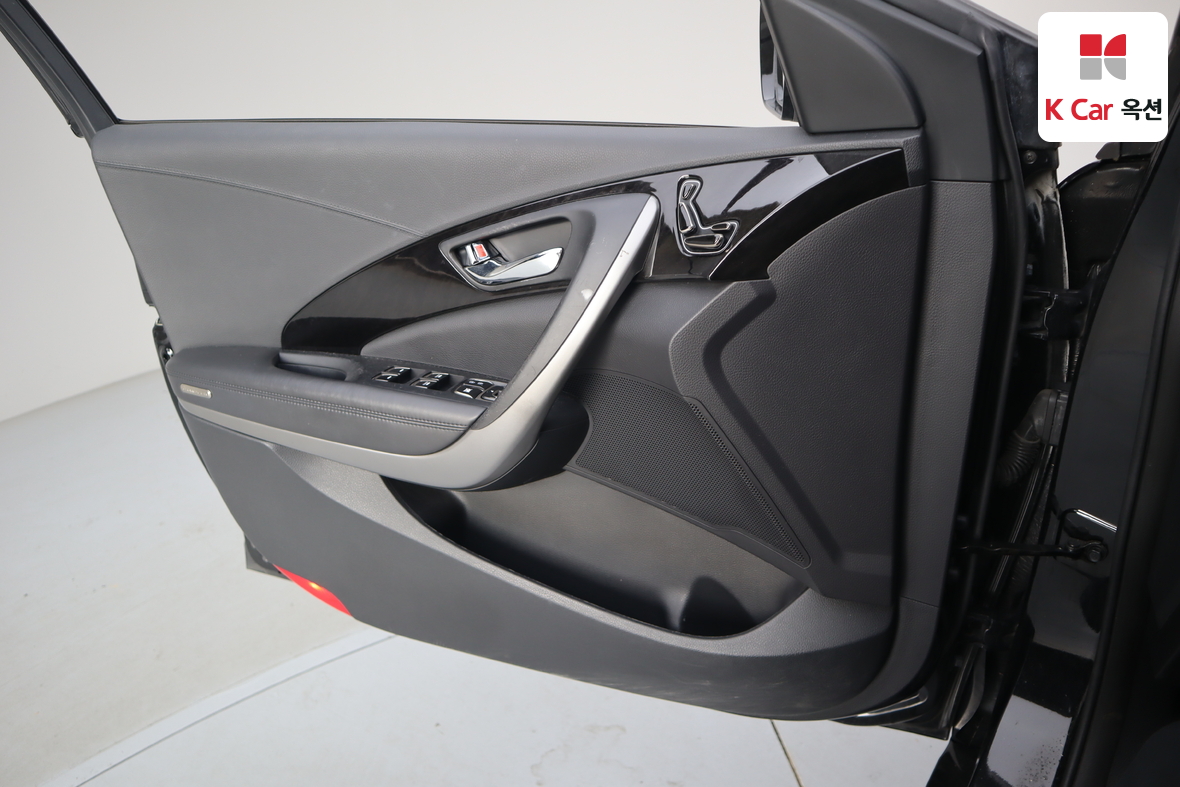 هيونداي أزيرا 2011 - صورة 8