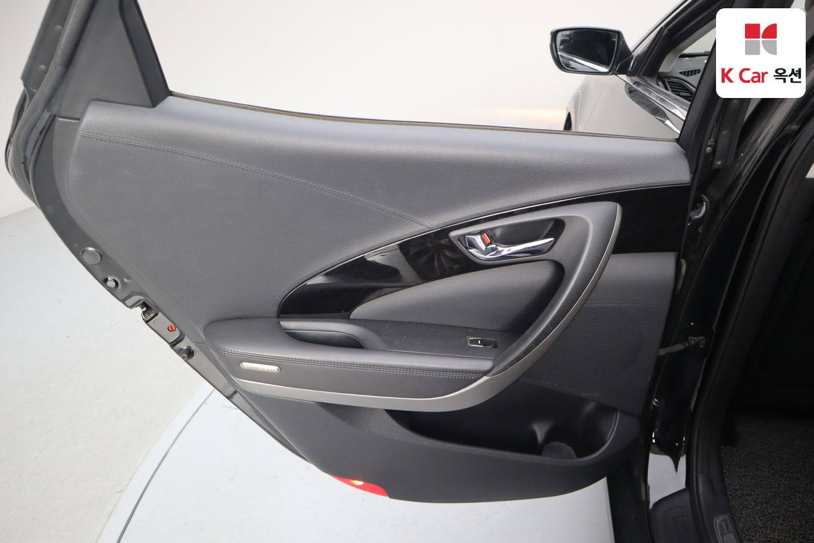 هيونداي أزيرا 2011 - صورة 20