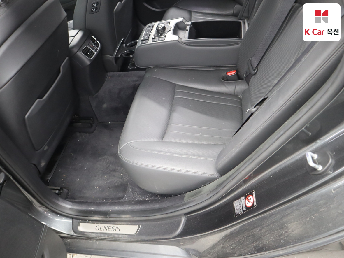 Genesis G80 - 22