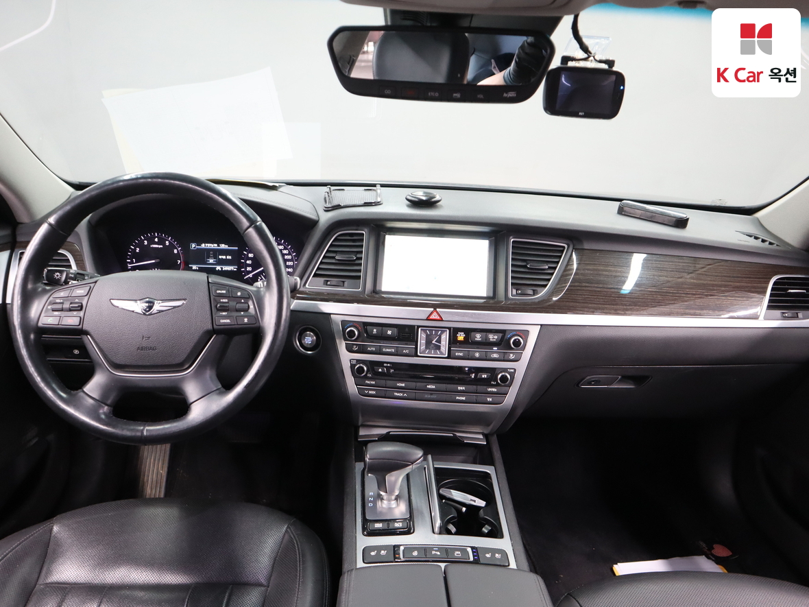 Genesis G80 - 3