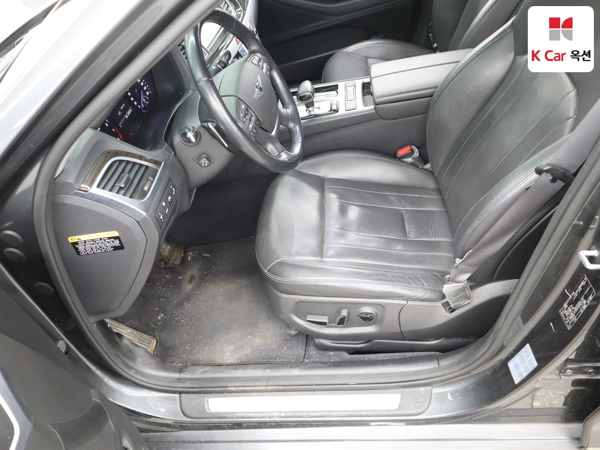 Genesis G80 - 18
