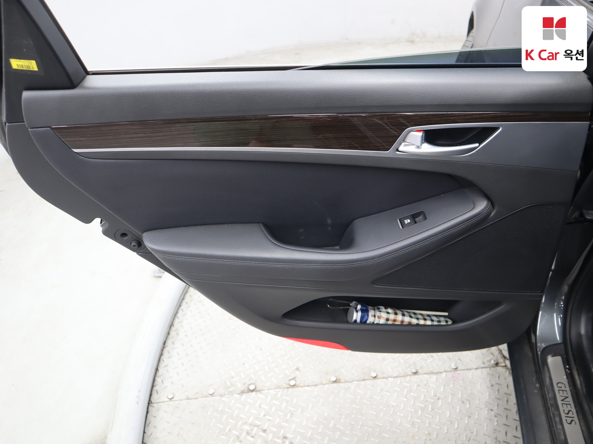 Genesis G80 - 21