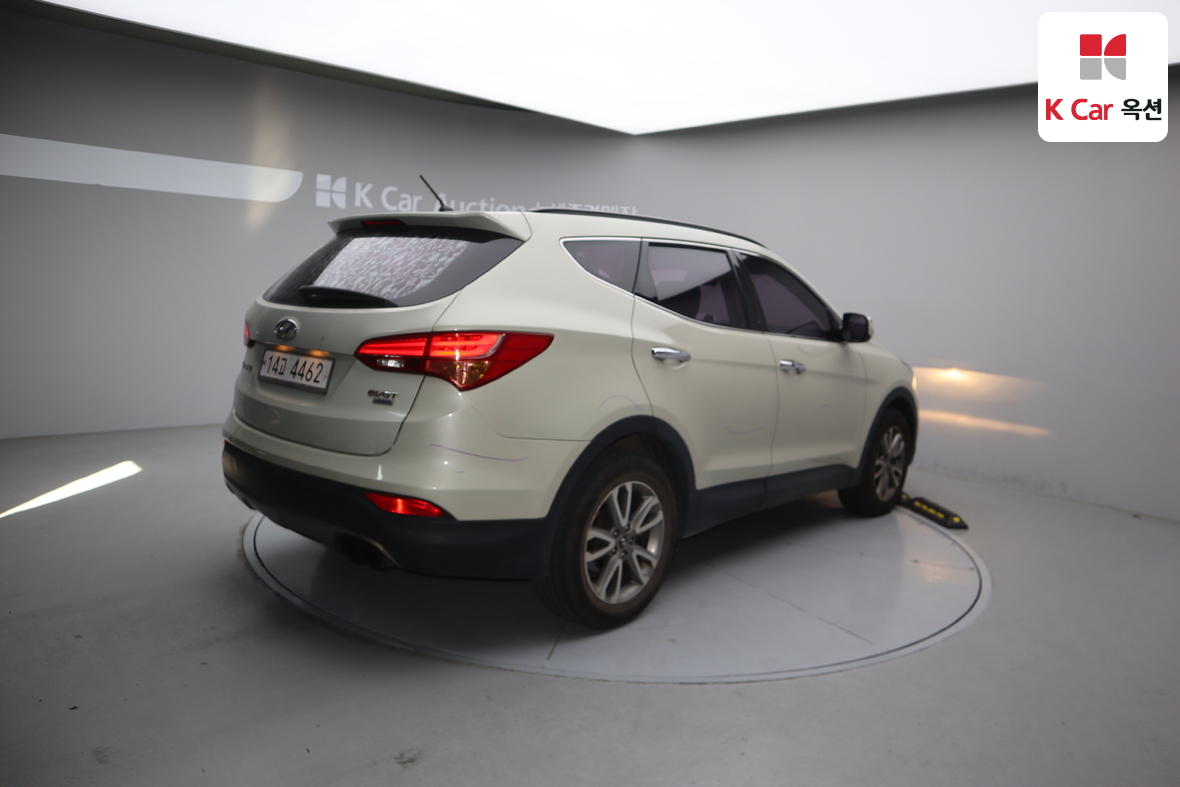 هيونداي سانتافي 2014 - صورة 2