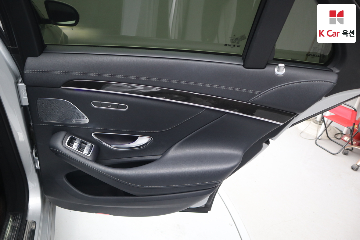Mercedes-Benz S-Class 2015 - Image 30