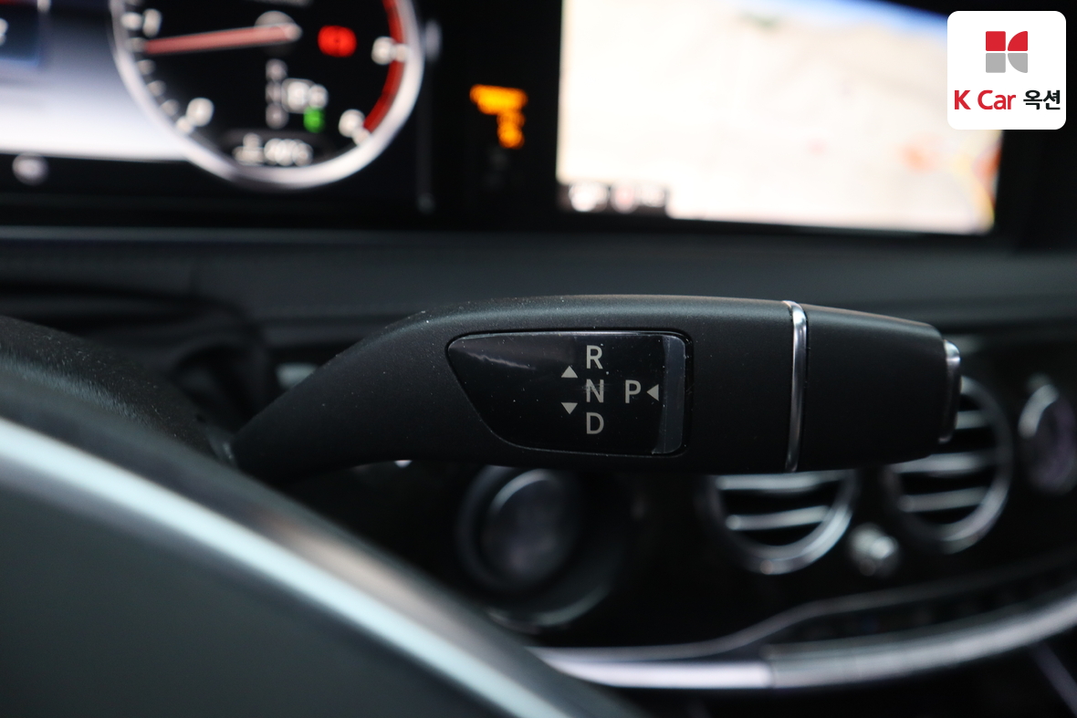 Mercedes-Benz S-Class 2015 - Image 12